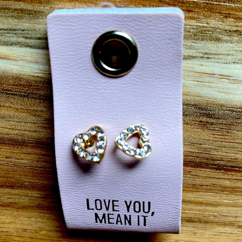 Sweet Heart Earrings 💛